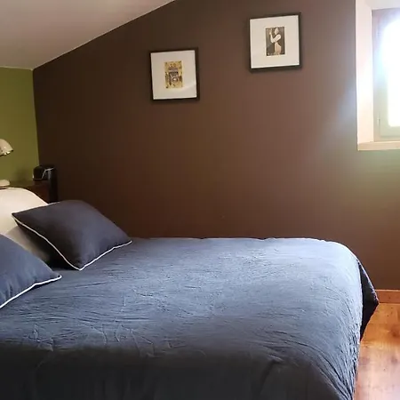 לינה וארוחת בוקר La Ferme De Loubens-Lauragais