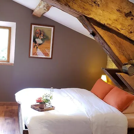 La Ferme De לינה וארוחת בוקר 3*