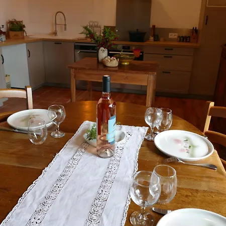 לינה וארוחת בוקר La Ferme De